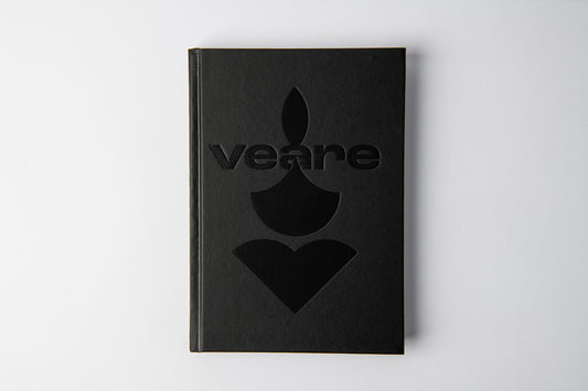 Veare в черно