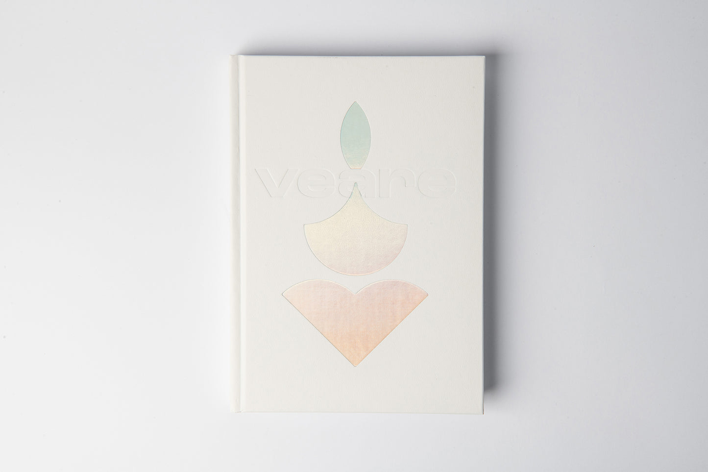 Veare в бяло